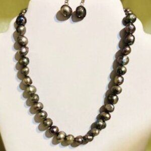 💖Beautiful Black Fresh Water Pearls With Matching Earrings, 18 In /NS168